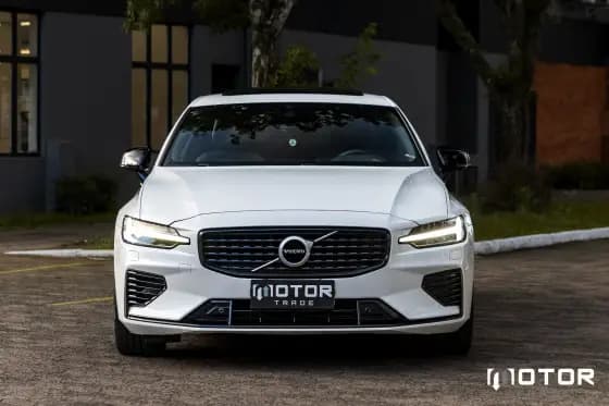 Carro 2.0 T8 R-DESIGN HÍBRIDO 4P AUTOMÁTICO