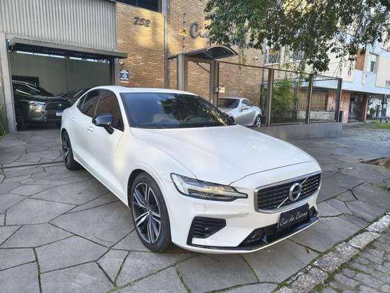 Carro 2.0 T8 R-DESIGN HÍBRIDO 4P AUTOMÁTICO