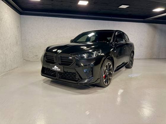Carro 2.0 TURBO GASOLINA XDRIVE M35i STEPTRONIC