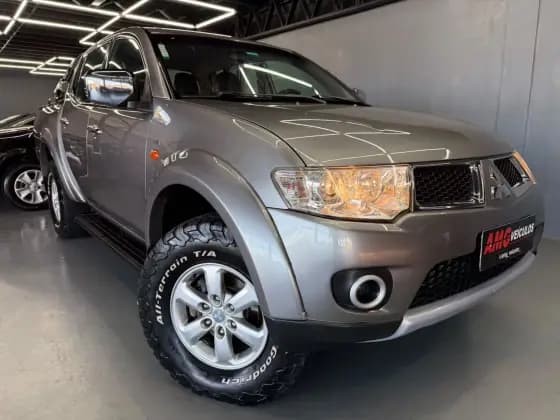 Carro 3.2 HPE 4X4 CD 16V TURBO INTERCOOLER DIESEL 4P AUTOMÁTICO