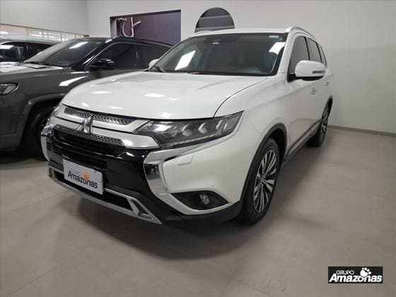 Carro 2.2 MIVEC DI-D DIESEL HPE-S AWD AUTOMÁTICO
