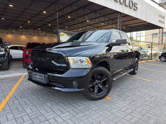 Carro 5.7 V8 GASOLINA LARAMIE CD 4X4 AUTOMÁTICO
