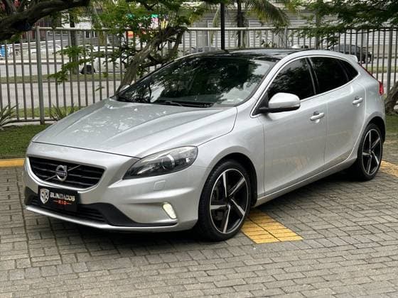 Carro 2.0 T5 R DESIGN TURBO GASOLINA 4P AUTOMÁTICO
