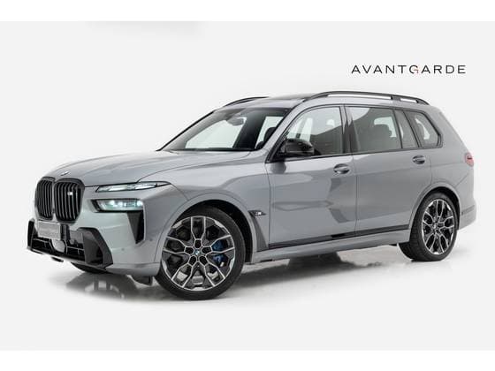 Carro 4.4 V8 GASOLINA M60i STEPTRONIC