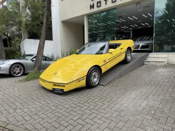 Carro 5.7 V8 GASOLINA INDY 500 PACE CAR CONVERSÍVEL 2P AUTOMÁTICO