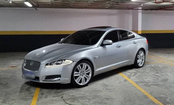 Carro 5.0 PREMIUM LUXURY V8 32V GASOLINA 4P AUTOMÁTICO
