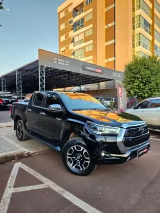 Carro 2.8 D-4D TURBO DIESEL CD SRX 4X4 AUTOMÁTICO