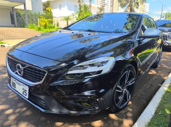 Carro 2.0 T5 R-DESIGN GASOLINA 4P AUTOMÁTICO