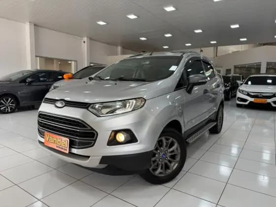 Carro 1.6 FREESTYLE 16V FLEX 4P MANUAL