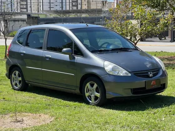 Carro 1.4 LX 8V GASOLINA 4P AUTOMÁTICO