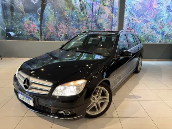 Carro 1.8 AVANTGARDE TOURING KOMPRESSOR 16V GASOLINA 4P AUTOMÁTICO