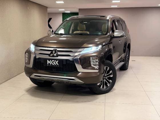 Carro 2.4 16V MIVEC TURBO DIESEL HPE-S AWD AUTOMÁTICO