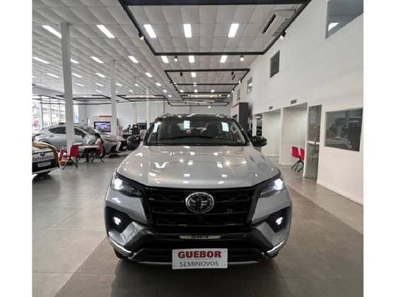 Carro 2.8 D-4D TURBO DIESEL SRX 4X4 AUTOMÁTICO