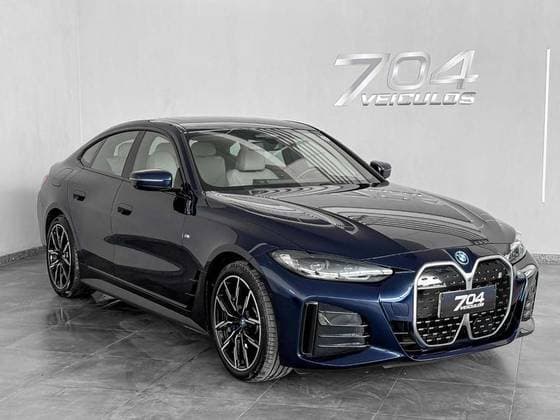 Carro ELÉTRICO eDRIVE40 M SPORT