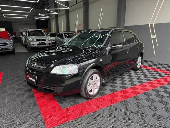 Carro 2.0 MPFI ADVANTAGE 8V FLEX 4P MANUAL