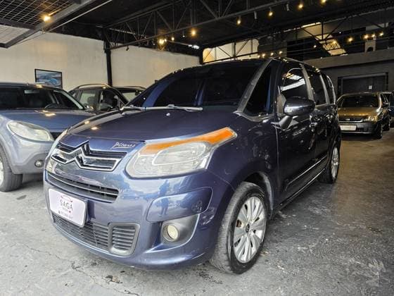Carro 1.6 FLEX EXCLUSIVE MANUAL