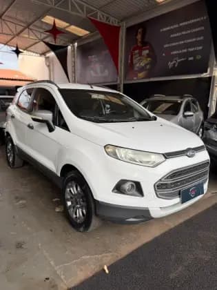Carro 1.6 FREESTYLE 16V FLEX 4P MANUAL