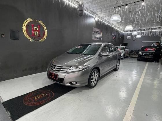 Carro 1.5 DX 16V FLEX 4P AUTOMÁTICO