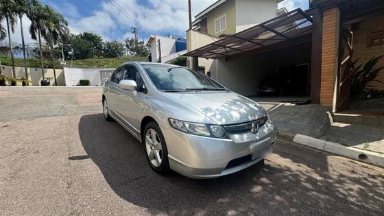 Carro 1.8 LXS 16V FLEX 4P AUTOMÁTICO