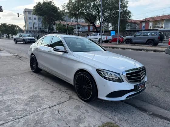 Carro 1.6 CGI FLEX EXCLUSIVE 9G-TRONIC