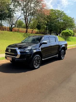Carro 2.8 D-4D TURBO DIESEL CD SRX PLUS 4X4 AUTOMÁTICO