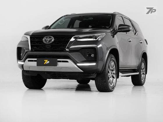 Carro 2.8 D-4D TURBO DIESEL SRX 7L 4X4 AUTOMÁTICO