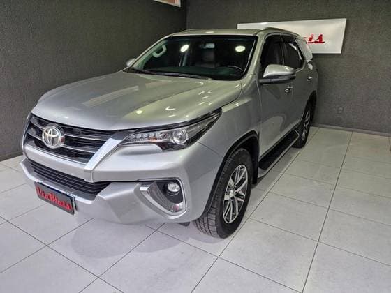 Carro 2.8 SRX 4X4 16V TURBO INTERCOOLER DIESEL 4P AUTOMÁTICO