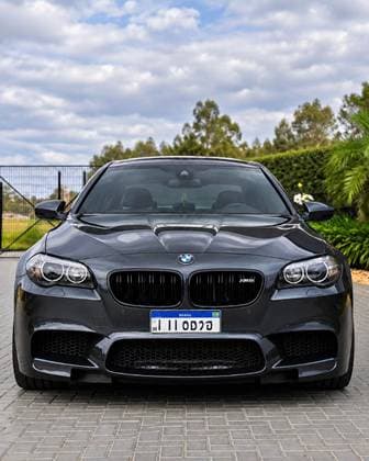 Carro 4.4 V8 32V GASOLINA 4P AUTOMÁTICO