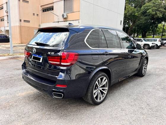 Carro 4.4 V8 TURBO GASOLINA XDRIVE50I SECURITY AUTOMÁTICO
