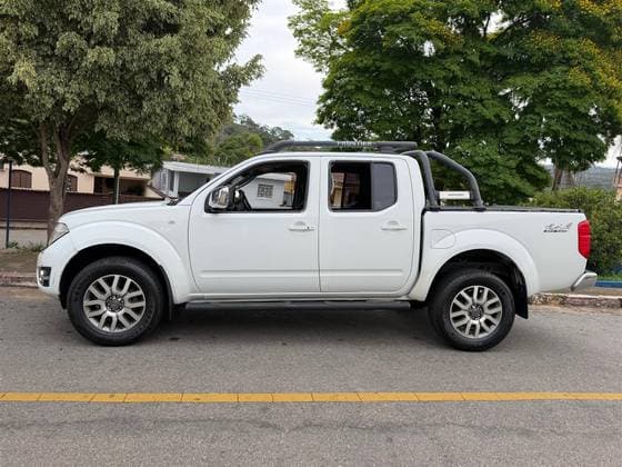 Carro 2.5 SL 4X4 CD TURBO ELETRONIC DIESEL 4P AUTOMÁTICO