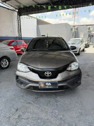 Carro 1.5 X PLUS SEDAN 16V FLEX 4P AUTOMÁTICO