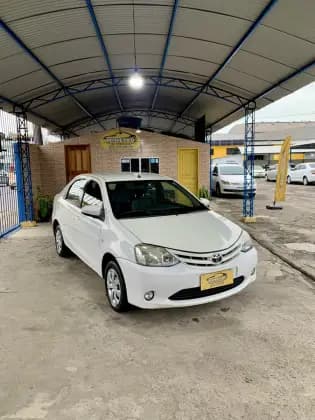 Carro 1.5 XS SEDAN 16V FLEX 4P MANUAL