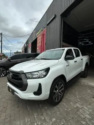 Carro 2.8 D-4D TURBO DIESEL CD POWER PACK 4X4 MANUAL