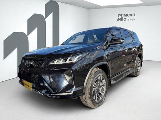 Carro 2.8 D-4D TURBO DIESEL DIAMOND 7L 4X4 AUTOMÁTICO
