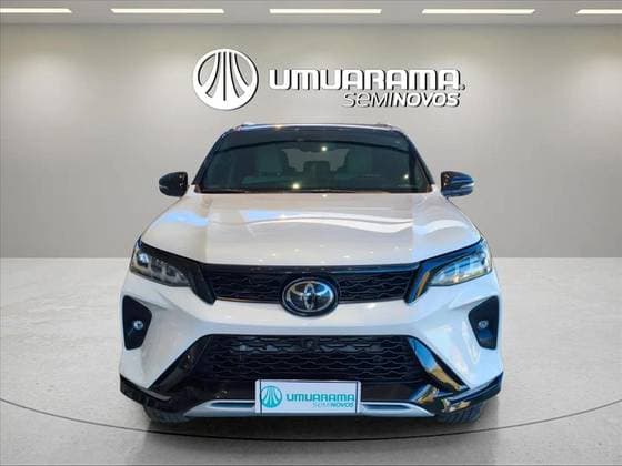 Carro 2.8 D-4D TURBO DIESEL DIAMOND 7L 4X4 AUTOMÁTICO