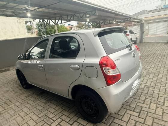 Carro 1.3 X 16V FLEX 4P MANUAL