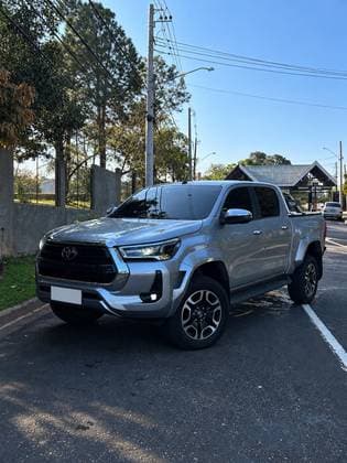 Carro 2.8 D-4D TURBO DIESEL CD SRX PLUS 4X4 AUTOMÁTICO