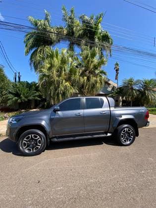 Carro 2.8 D-4D TURBO DIESEL CD SRX PLUS 4X4 AUTOMÁTICO