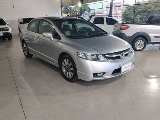 Carro 1.8 LXL 16V FLEX 4P AUTOMÁTICO