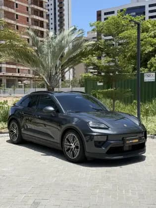 Carro 4 ELÉTRICO