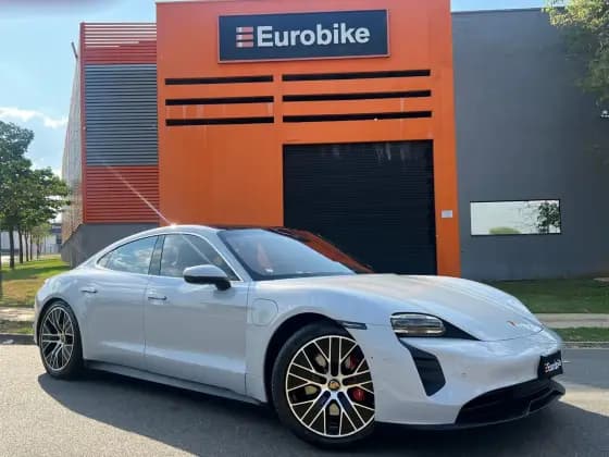Carro 4S ELÉTRICO
