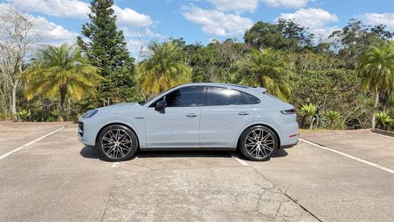 Carro 3.0 V6 E-HYBRID BLACK EDITION COUPÉ AWD TIPTRONIC S