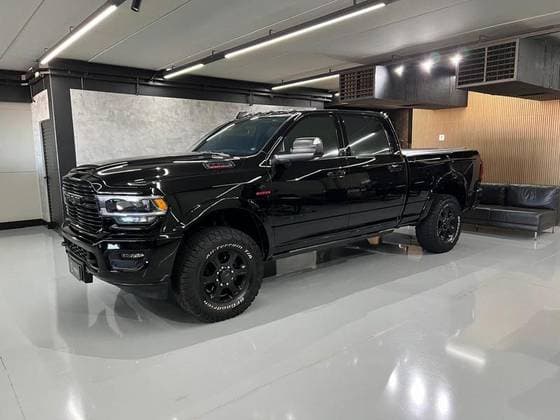 Carro 6.7 I6 TURBO DIESEL LARAMIE NIGHT EDITION CD 4X4 AUTOMÁTICO