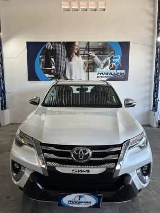 Carro 2.8 SRX 4X4 7 LUGARES 16V TURBO INTERCOOLER DIESEL 4P AUTOMÁTICO