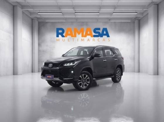 Carro 2.8 D-4D TURBO DIESEL DIAMOND 7L 4X4 AUTOMÁTICO