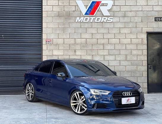 Carro 2.0 TFSI GASOLINA SEDAN PERFORMANCE BLACK S-TRONIC