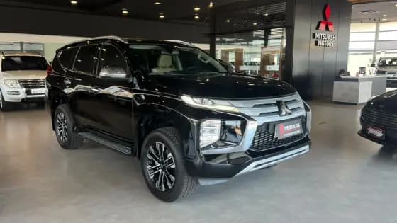 Carro 2.4 16V MIVEC TURBO DIESEL HPE AWD AUTOMÁTICO