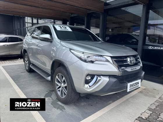 Carro 2.8 SRX 4X4 7 LUGARES 16V TURBO INTERCOOLER DIESEL 4P AUTOMÁTICO