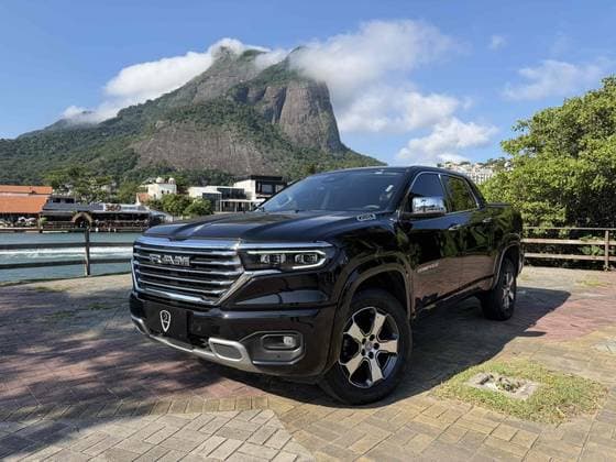 Carro 2.0 TURBO DIESEL LARAMIE 4X4 AUTOMÁTICO