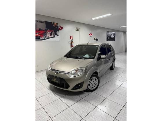 Carro 1.6 MPI CLASS HATCH 8V FLEX 4P MANUAL